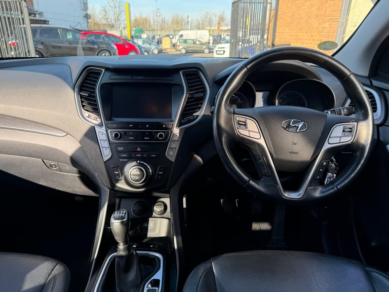 2017 Hyundai Santa Fe 2.2 CRDi Blue Drive Premium 4WD Euro 6 (s/s) 5dr (7 Seat) ESTATE Diesel Manual