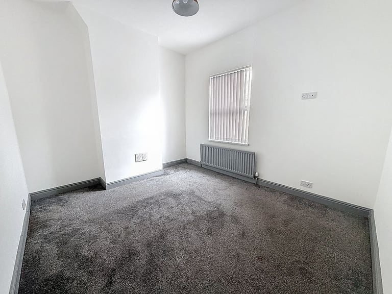 2 bedroom house in Shelton New Road, Stoke-on-Trent