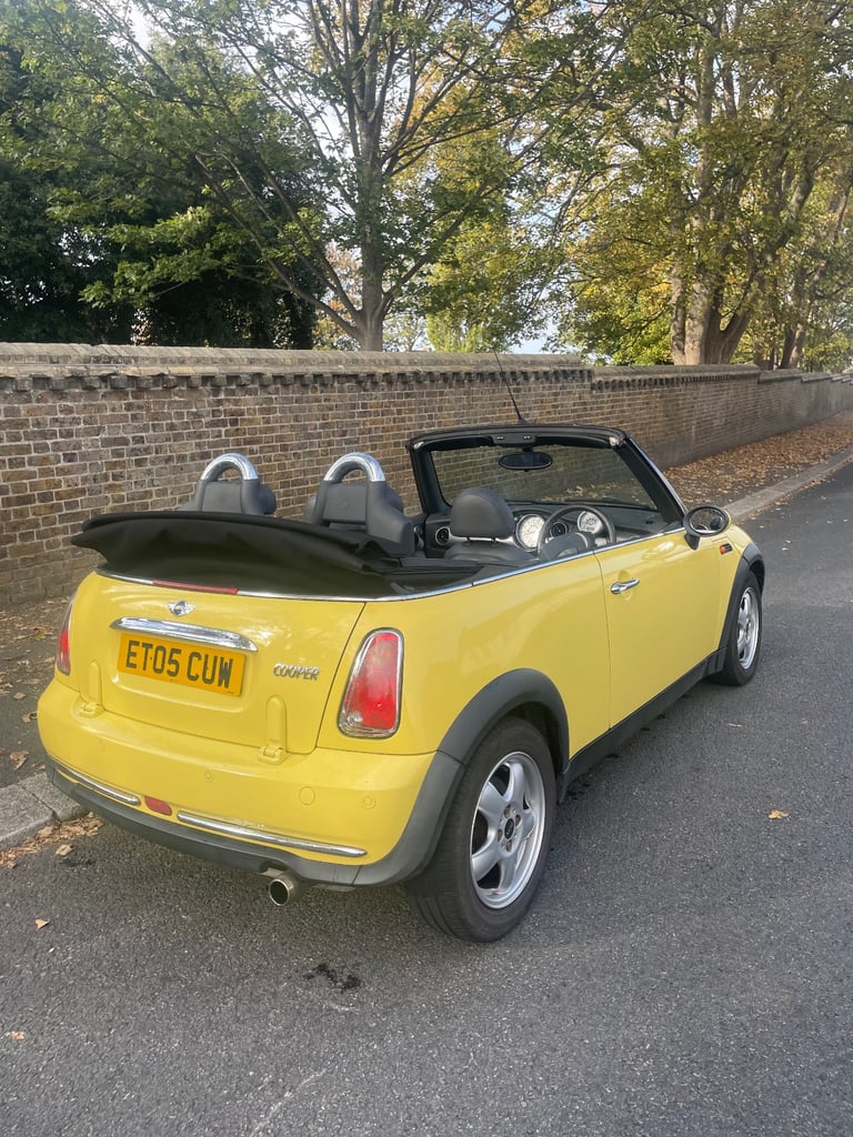 Mini, CONVERTIBLE, Convertible, 2005, Manual, 1598 (cc), 2 doors