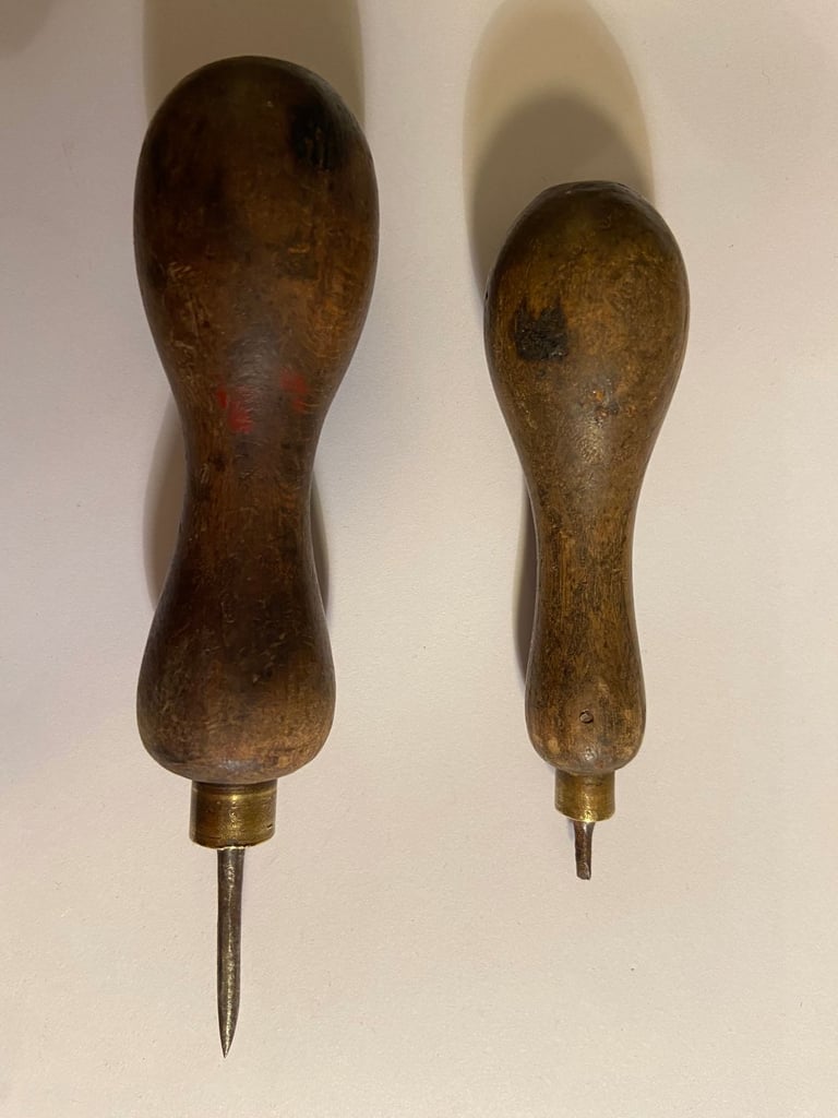image for 2 bradawls/screwdrivers