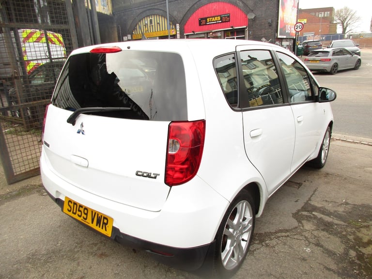 2009 (09) MITSUBISHI COLT 1.3 CZ2 , AUTOMATIC  , LOW MILES , CAZ &amp; ULEZ EXEMPT