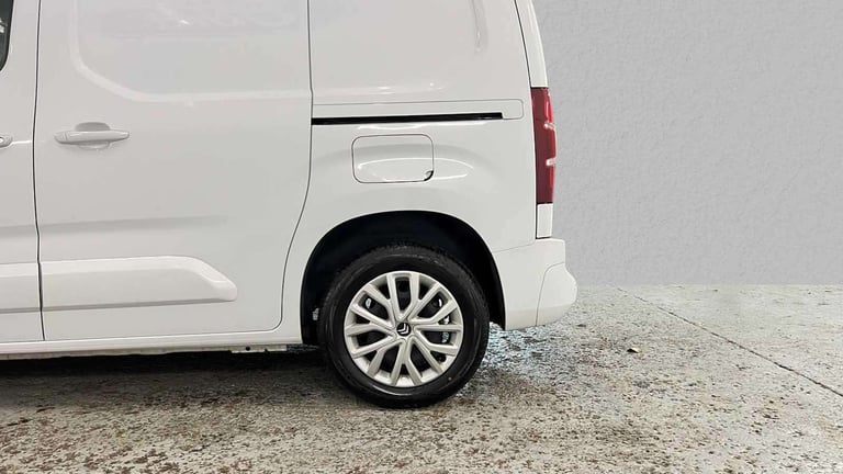 2023 Citroen Berlingo 1.5 BlueHDi 650Kg Driver Edition 100ps 6 Speed S/S Van Diesel Manual