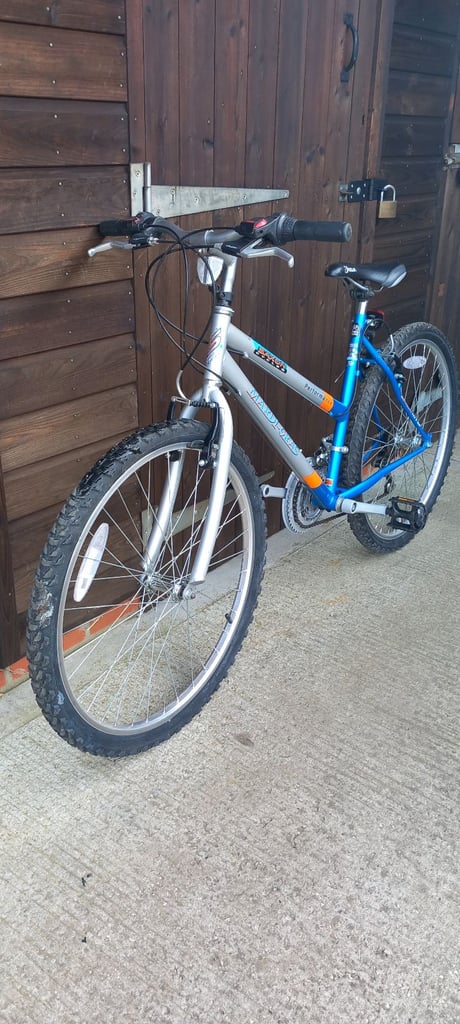 Saxon Mardi-Gras Ladies Mountain Bike. 