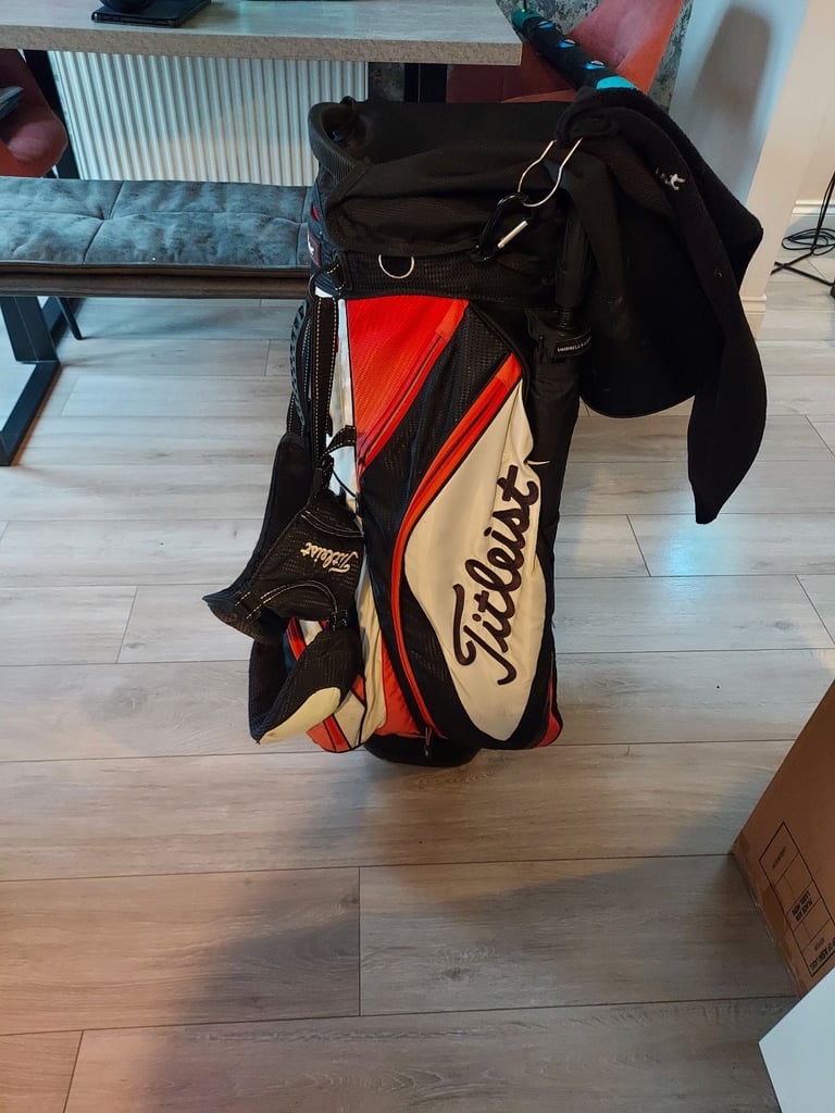 Titleist Golf Carry Bag