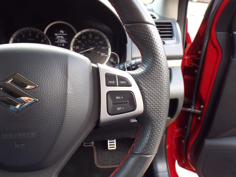 2013 Suzuki Swift 1.6 Sport Euro 5 3dr HATCHBACK Petrol Manual