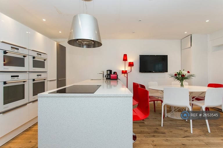 3 bedroom house in Huntsworth Mews, London, NW1 (3 bed) (#2653545)