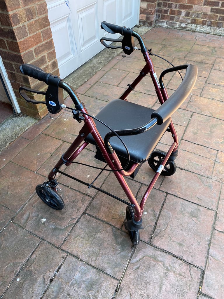 Mobility walker with breaks FREE