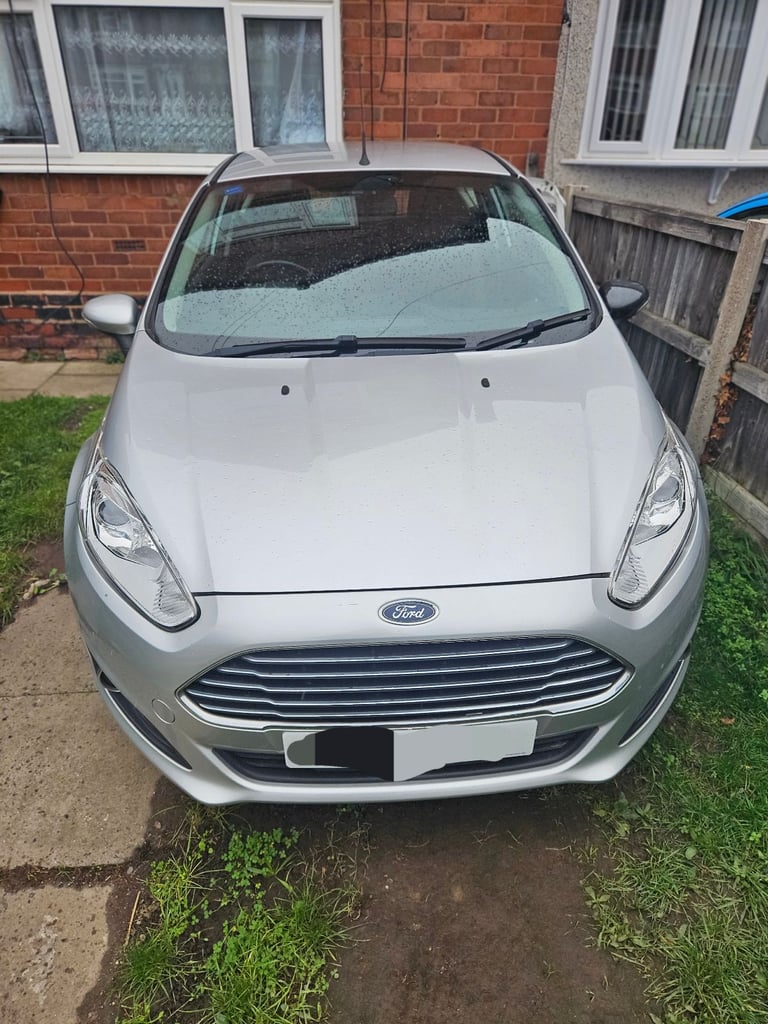 Ford, FIESTA, Hatchback, 2015, Manual, 1241 (cc), 3 doors