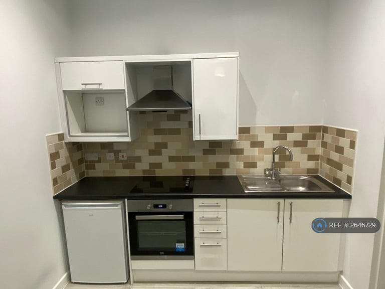 2 bedroom flat in Grange House, Darlington, DL1 (2 bed) (#2646729)