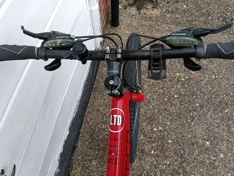 Carrera axle limited edition mountain bike, MUST SELL THIS WEEKEND 👍🚲