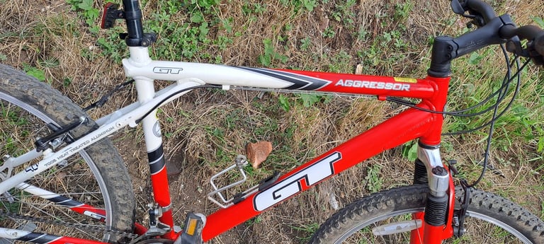 GT Aggressor aluminium frame bike 