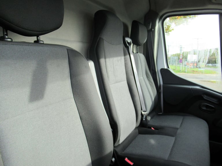 2022 Nissan Interstar 2.3 dci 135ps H2 Acenta Van PANEL VAN DIESEL Manual