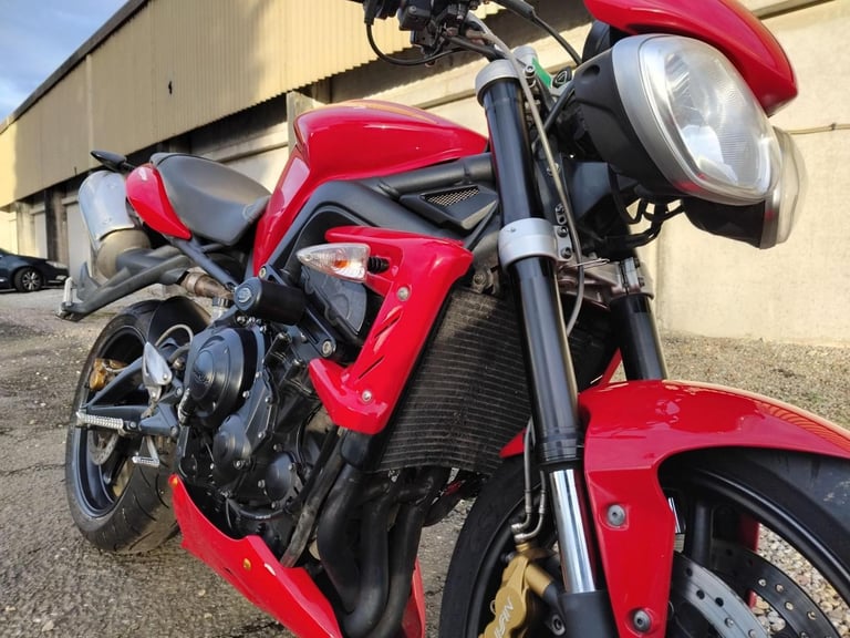2012 12 TRIUMPH STREET TRIPLE R RED NAKED 675 STREET FIGHTER NEW MOT