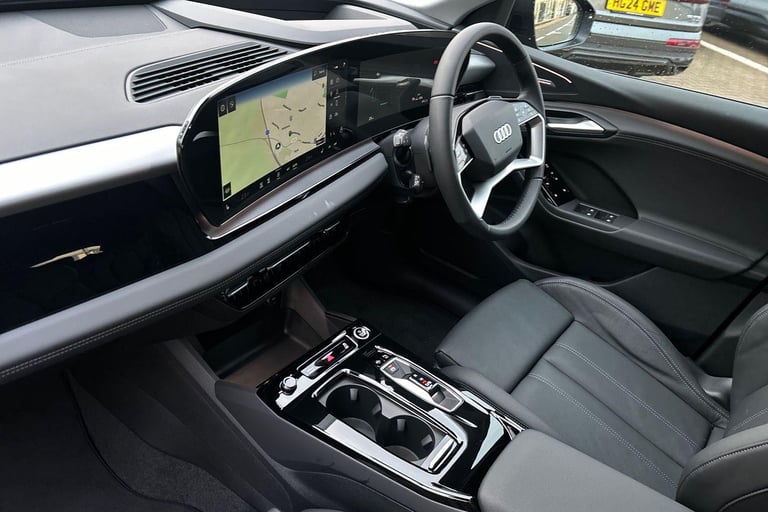 2024 Audi Q6 e-tron 100kWh Sport SUV 5dr Electric Auto quattro (388 ps) ESTATE Electric Automatic