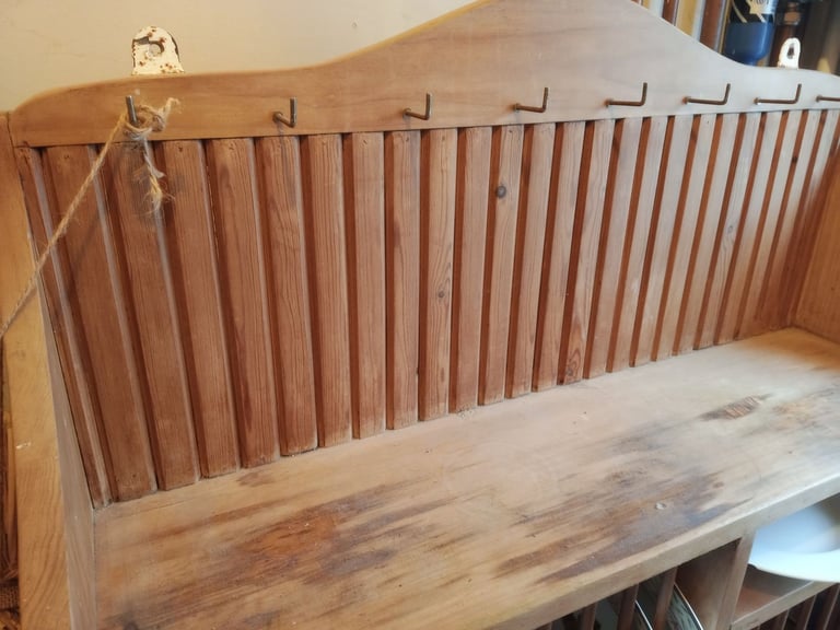 Mountable Wooden Plate Rack. 