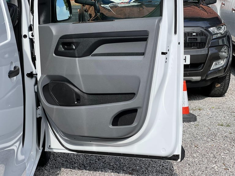 2022 Peugeot Expert 1.5 BlueHDi 1000 Professional Premium Long Panel Van LWB Euro 6 (s/s) 6dr PAN...