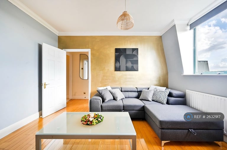 2 bedroom flat in Shoot Up Hill, London, NW2 (2 bed) (#2632917)