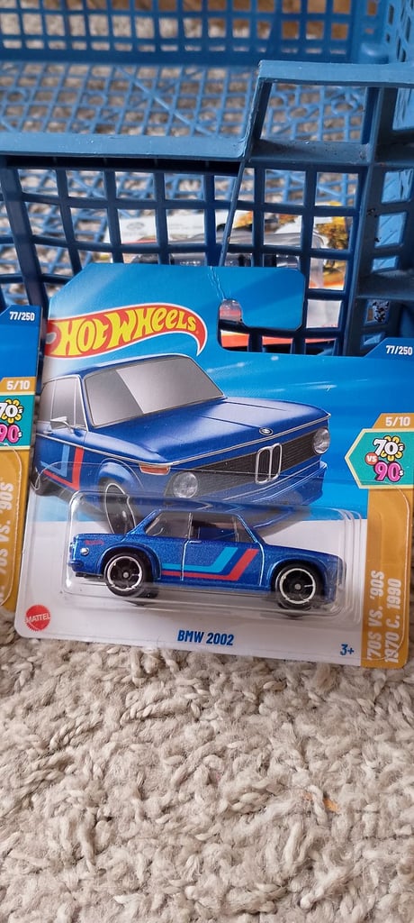 Hotwheels BMW 2002  X 2  