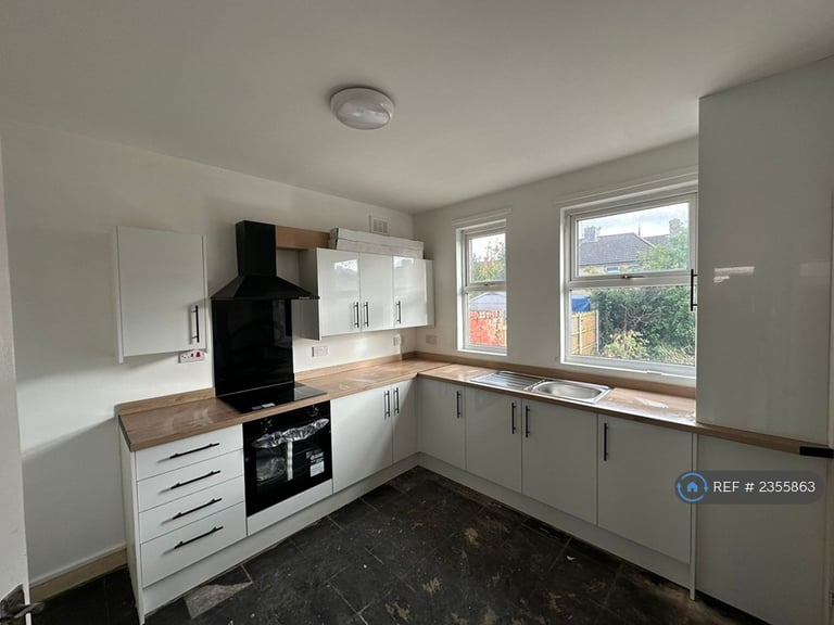 3 bedroom house in Egan Road, Birkenhead, CH43 (3 bed) (#2355863)