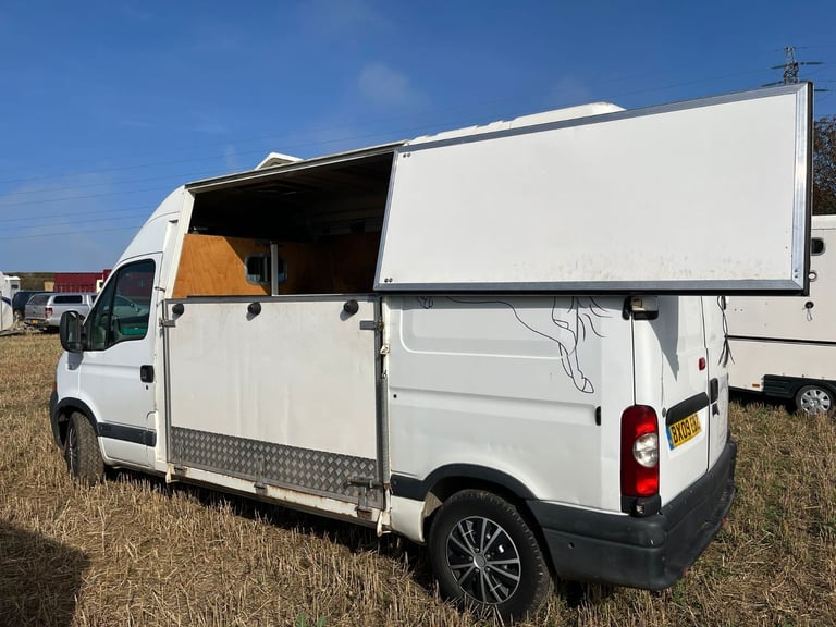 **REDUCED FOR QUICKER SALE** Renault Master 2009 3.5T Horsebox 