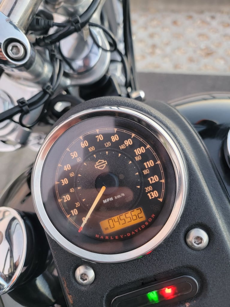 Harley-Davidson, DYNA STREET BOB, 2012, 1585 (cc)