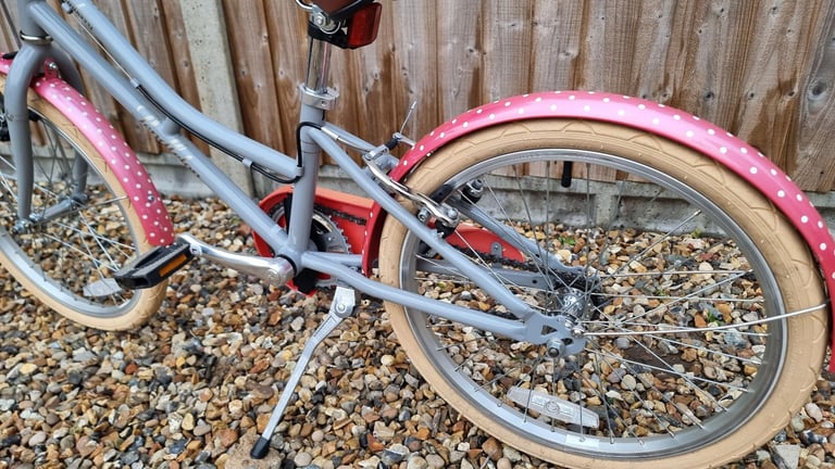 Girls Pendleton Hanberry bicycle 