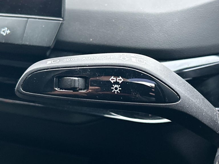 2024 MG MG4 64kWh Trophy Long Range Hatchback 5dr Electric Auto (203 ps) Hatchback ELECTRIC Autom...