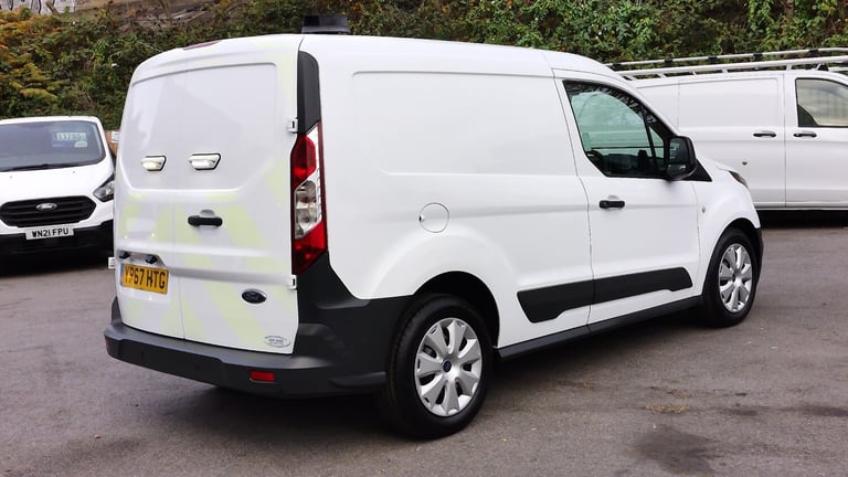 2017 Ford Transit Connect 220 L1 SWB EURO 6,AIR CONDITIONING,FRONT+REAR PARKING SENSORS,PARK ASSI...