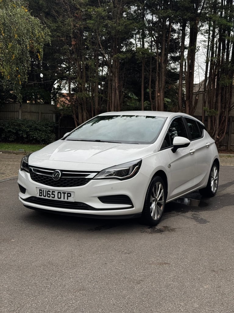 image for Vauxhall, ASTRA, Hatchback, 2015, Manual, 999 (cc), 5 doors