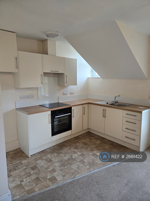 1 bedroom flat in Cold Bath Road, Harrogate, HG2 (1 bed) (#2661422)