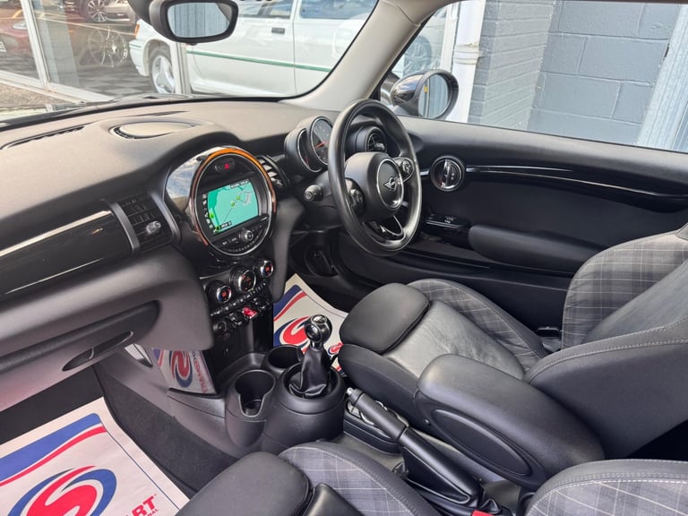 2019 MINI Hatch 1.5 Cooper Classic Hatchback 3dr Petrol Manual Euro 6 (s/s) (136 ps) HATCHBACK Pe...