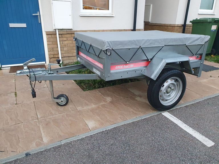 Erde First 150 trailer with cover 