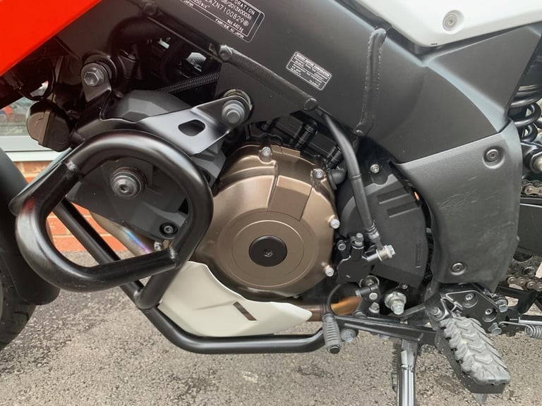 Suzuki DL 1050 V-STROM - 3652 miles - 2 YEAR WARRANTY