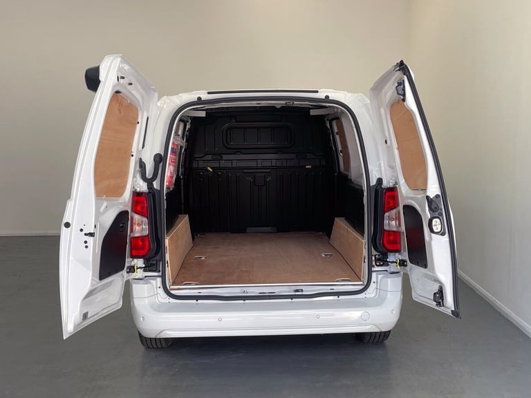 2024 Peugeot Partner 1.5 BlueHDi 100 Asphalt Van PANEL VAN DIESEL Manual