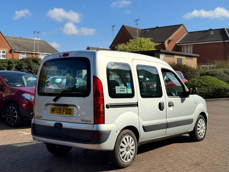 2009 Renault Kangoo 1.6 Expression 5dr Auto MPV Petrol Automatic