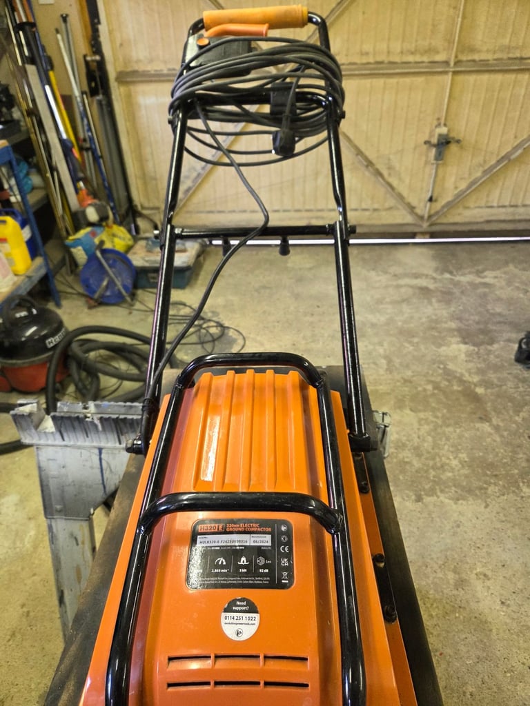 240volt  EVOLUTION PLATE COMPACTORS 