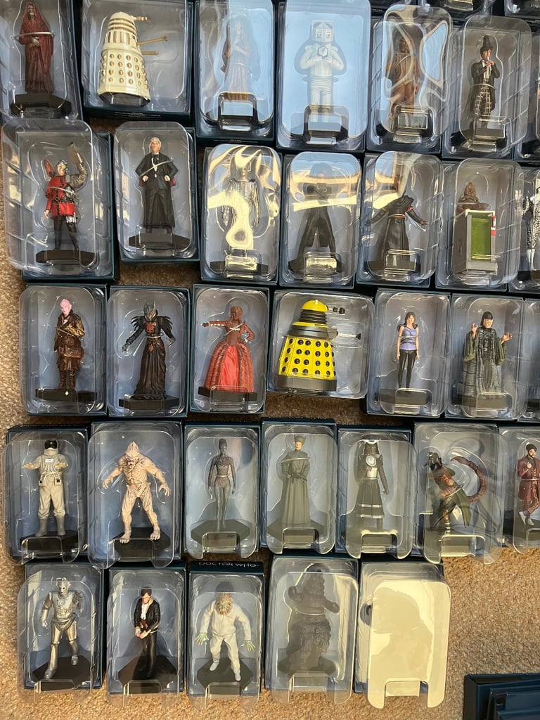 Doctor Who Eaglemoss figurines ..main set and specials