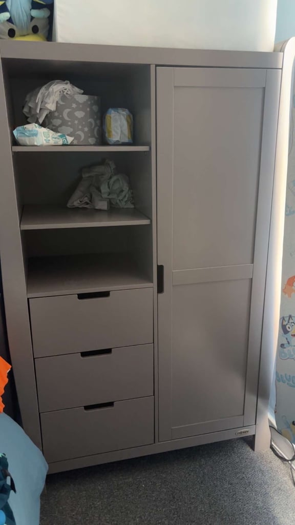 Wardrobe and baby changing unit