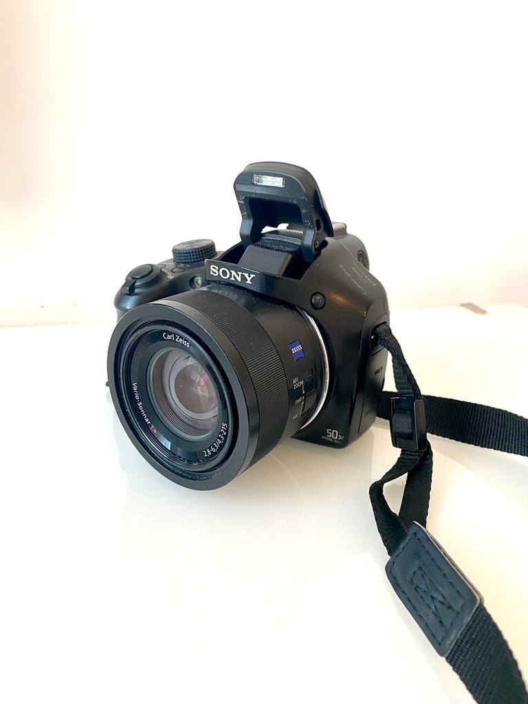 SONY HX400V Compact Camera with 50x Optical Zoom | in Docklands, London |  Gumtree