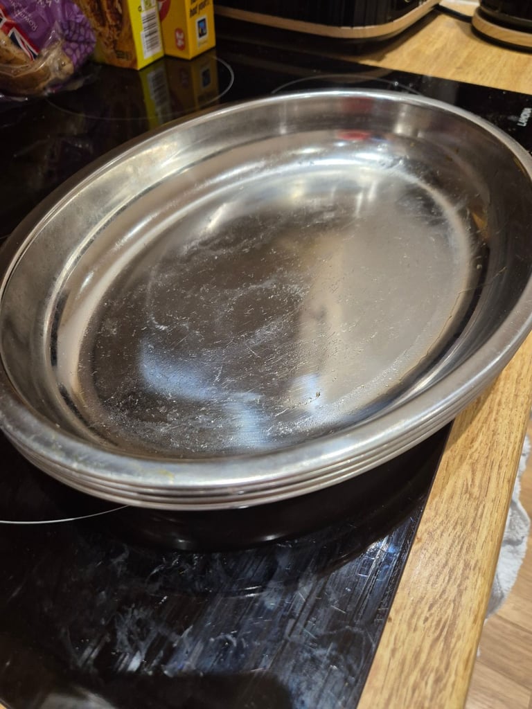 Kitchen serving plates 