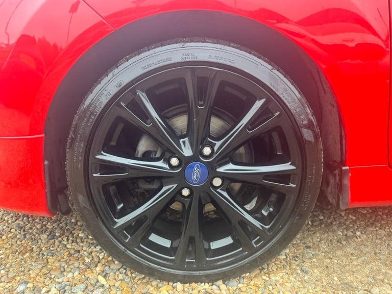 2015 Ford Fiesta 1.0 EcoBoost 140 Zetec S Red 3dr HATCHBACK PETROL Manual