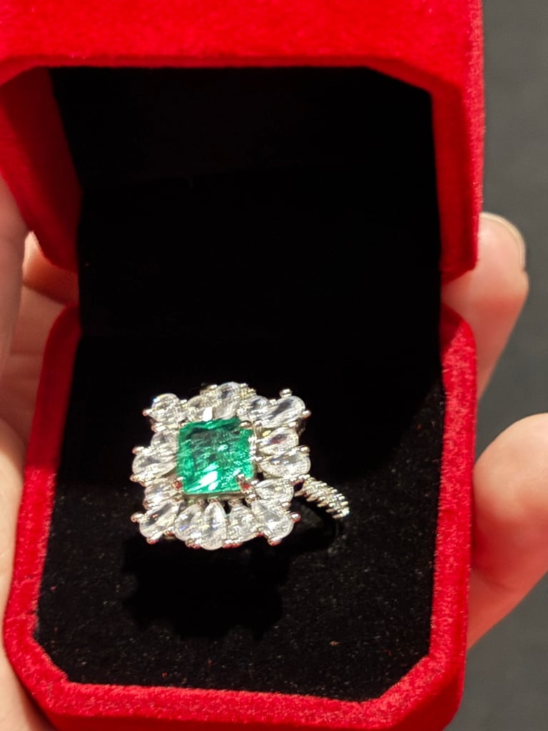 Sterling Silver Paraiba Tourmaline Ring 