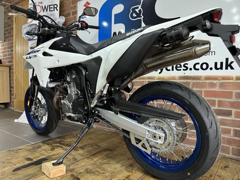 Suzuki DRZ Supermoto DR-Z400SMRLM5