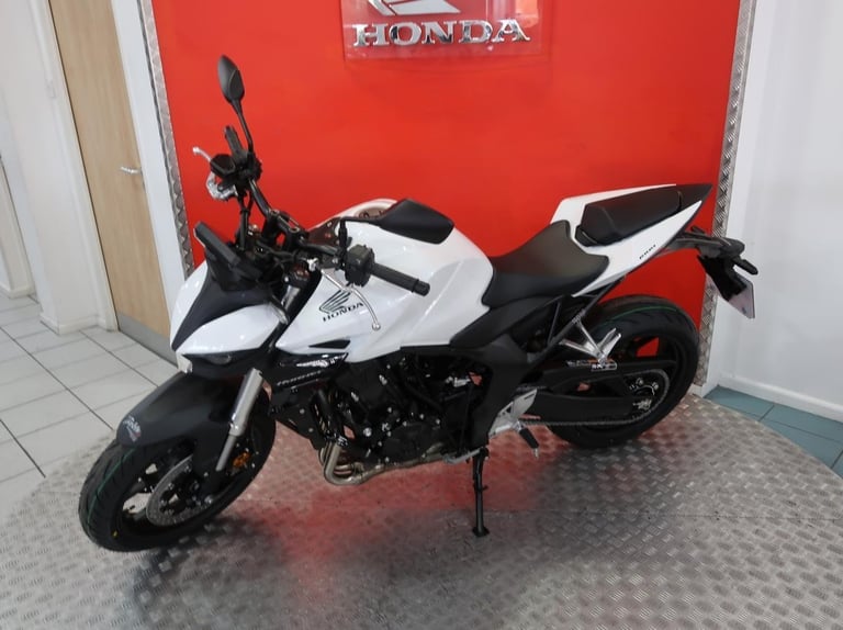 Brand new 2025 Honda CB1000 Hornet