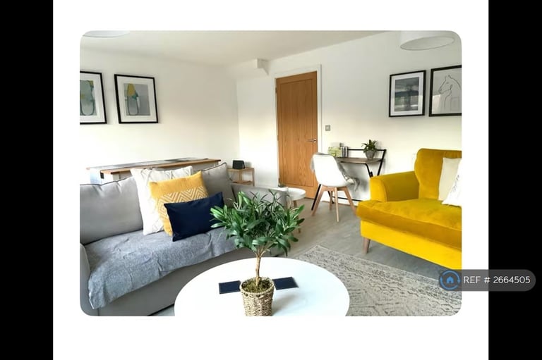 3 bedroom house in Pecketts Gate, Chichester, PO19 (3 bed) (#2664505)