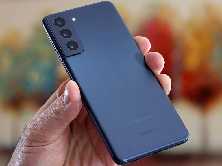 Like New Used Samsung Galaxy S21 Unlocked One Year Warranty 