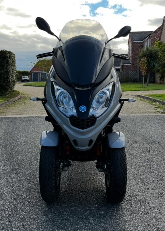 2020 PIAGGIO MP3 HPE SPORT TRICYCLE FULL MOT ONLY 2500 MILES FROM NEW! LOVELY!