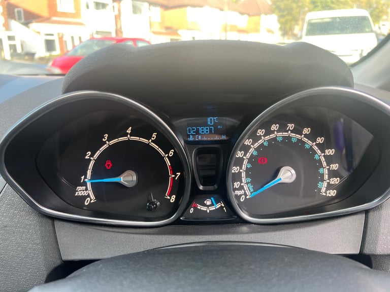 Ford, FIESTA, Hatchback, 2012, Manual, 998 (cc), 5 doors