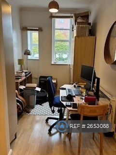 2 bedroom flat in Nightingale House, Nottingham, NG3 (2 bed) (#2653088)