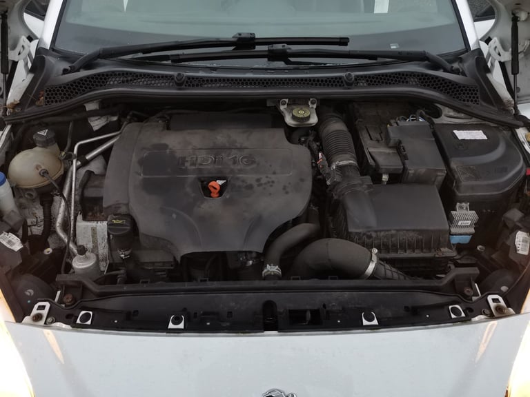 2014 PEUGEOT RCZ GT 2.0 HDI 165BHP 1 YEAR M,O,T FULL SERVICE HISTORY